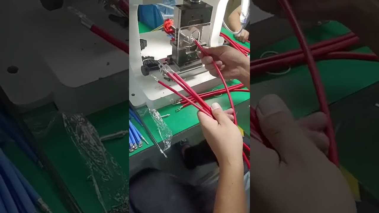 Hydraulic Terminal Crimping Machine for Copper Lugs - Real Shot Video